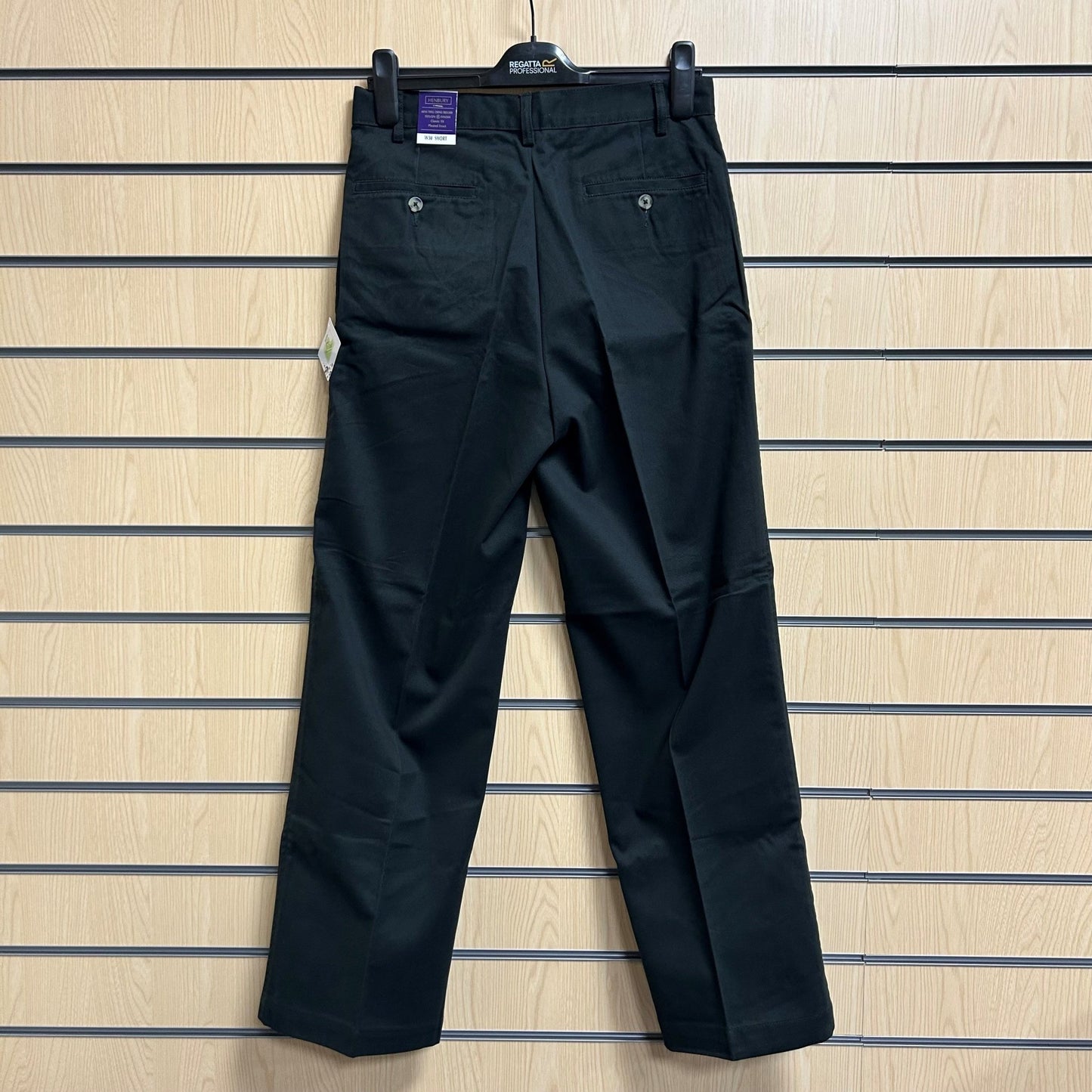 30" Short Dark Green Chinos H600 Henbury - Cleaning Products UK