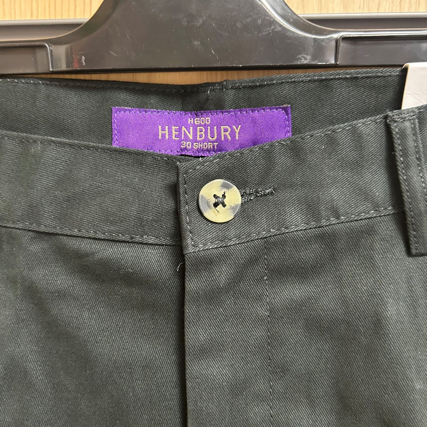 30" Short Dark Green Chinos H600 Henbury - Cleaning Products UK