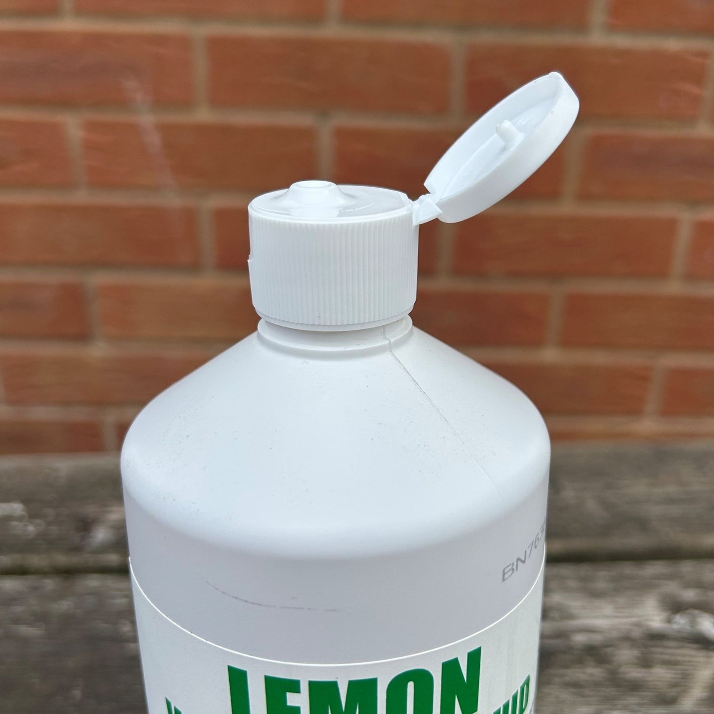 Lemon Washing Up Liquid 1ltr - Cleaning Products UK