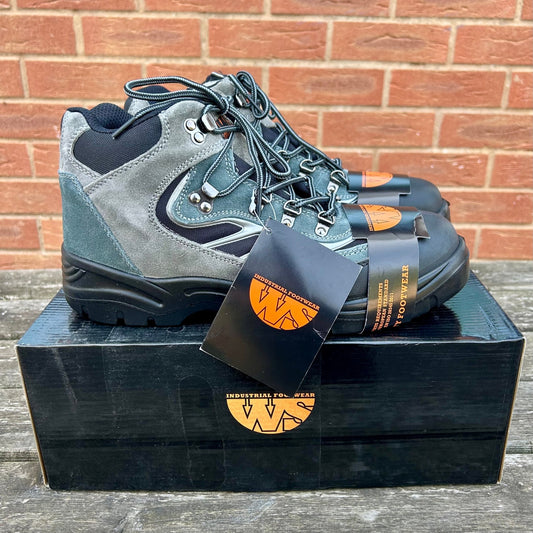 Size 10 SM Safety Boots - Cleaning Products UK