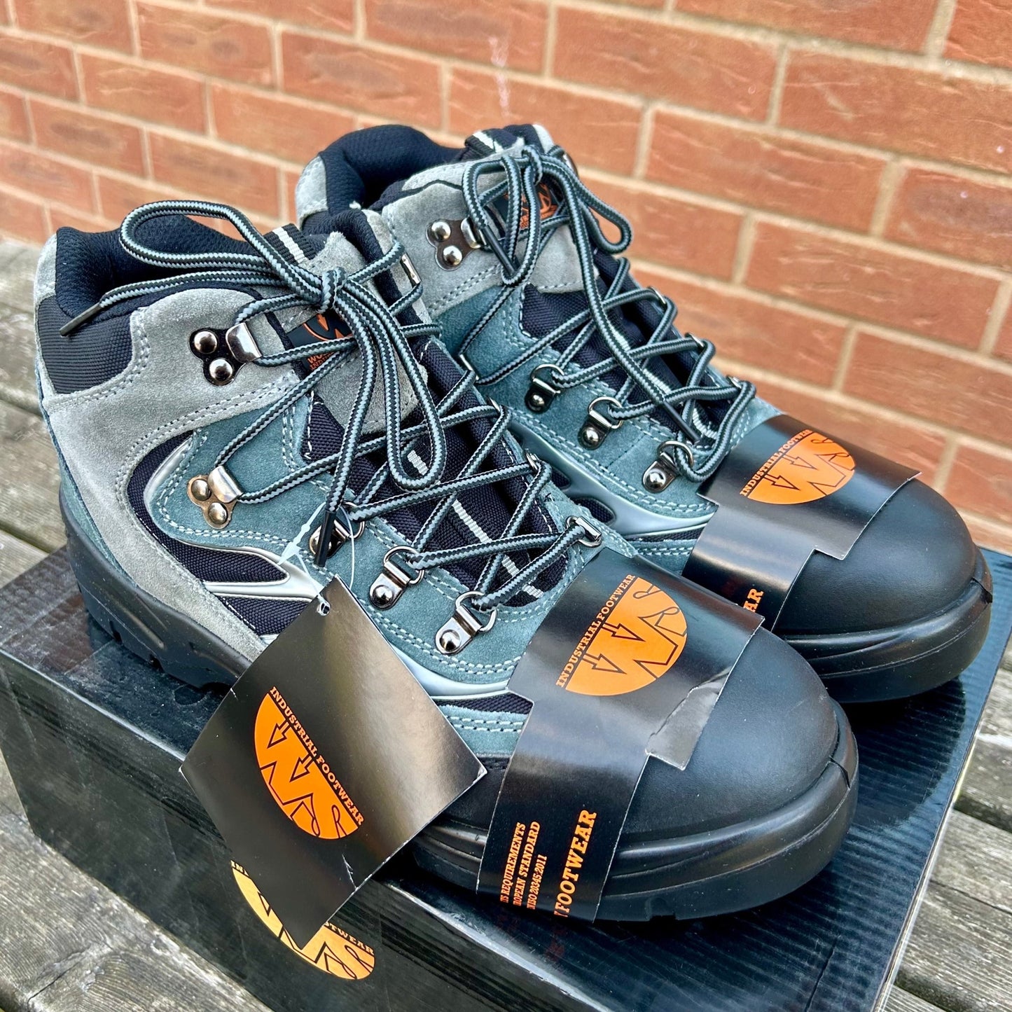Size 10 SM Safety Boots - Cleaning Products UK