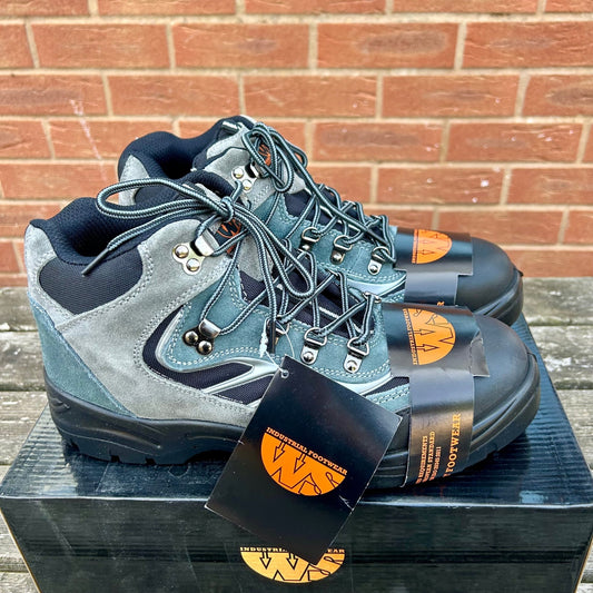 Size 10 SM Safety Boots - Cleaning Products UK