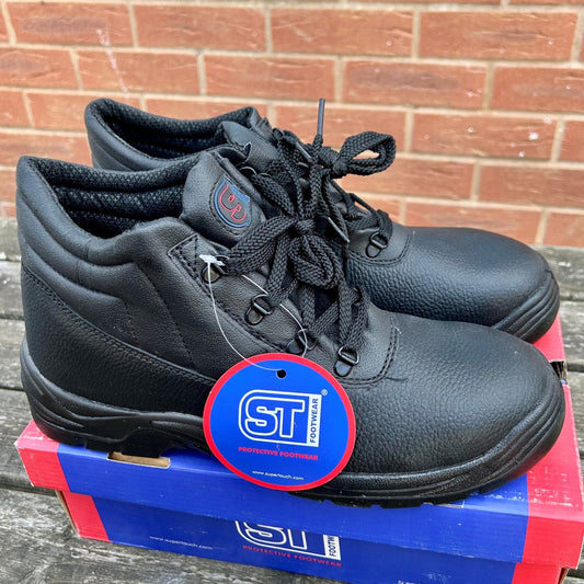 Size 11 Chukka Safety Boots - Cleaning Products UK