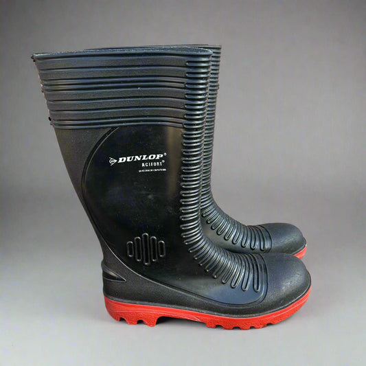 Size 11 Dunlop Black & Red Wellies - Cleaning Products UK