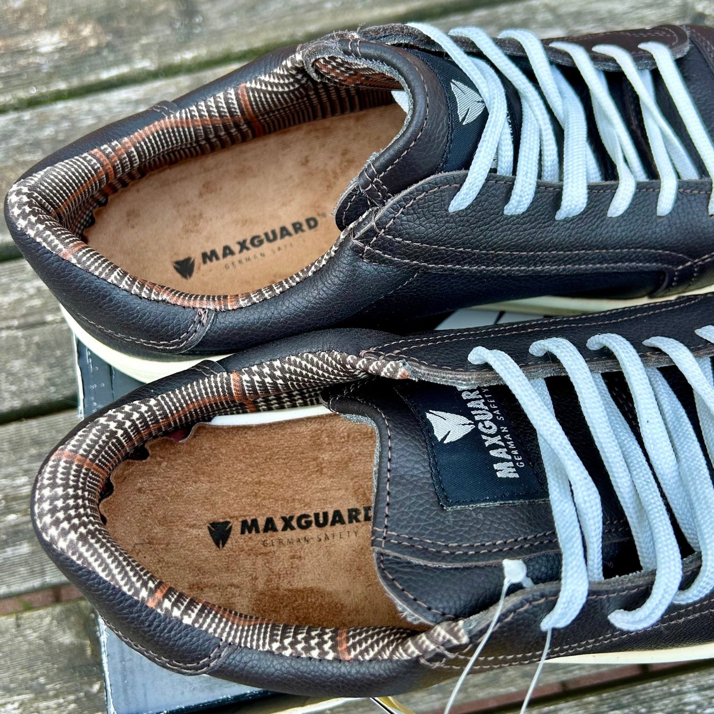 Size 11 Maxgaurd safety Trainer - Cleaning Products UK
