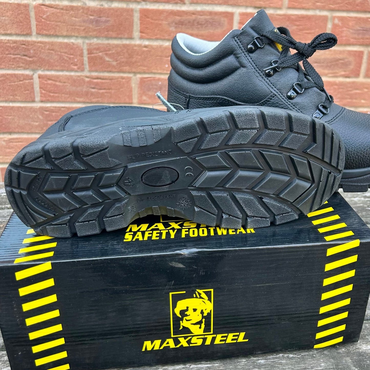 Size 11 Maxsteel Chukka Boots - Cleaning Products UK