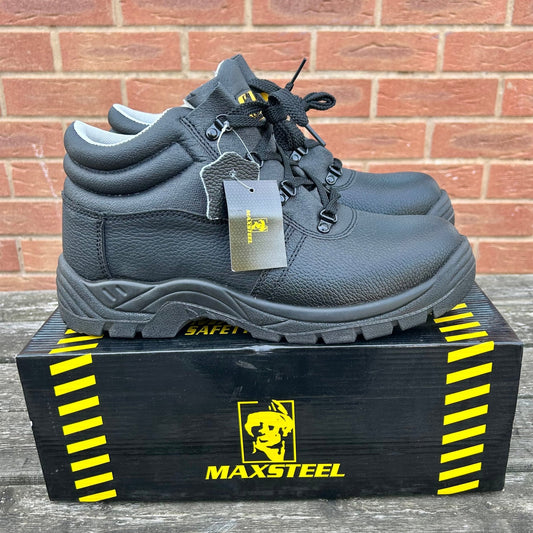 Size 11 Maxsteel Chukka Boots - Cleaning Products UK