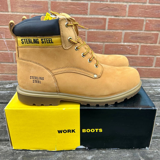 Size 11 Sterling safety boots - Cleaning Products UK