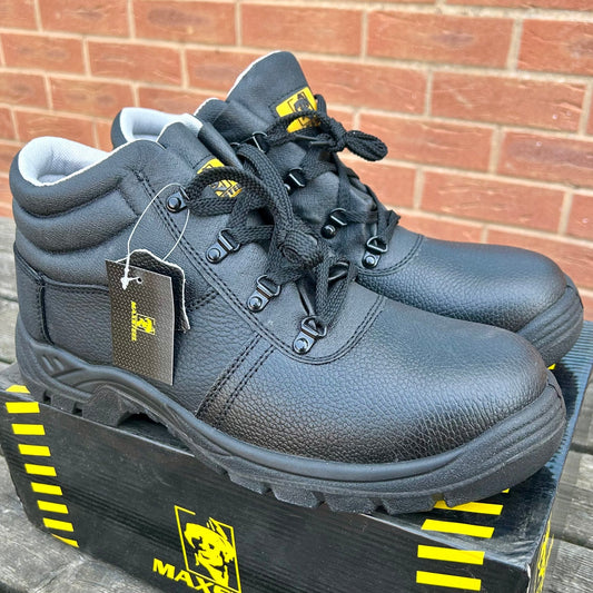 Size 13 Maxsteel Chukka Boots - Cleaning Products UK