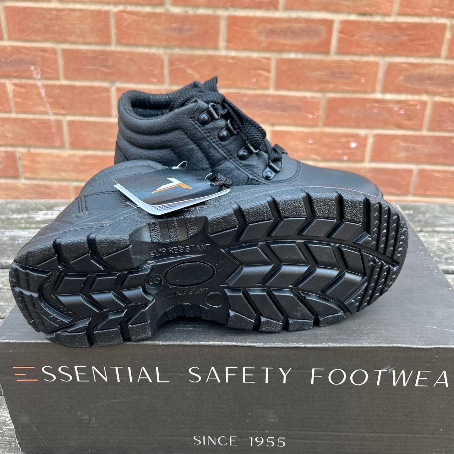 Size 3 Tuff4life Safety Boots - Cleaning Products UK