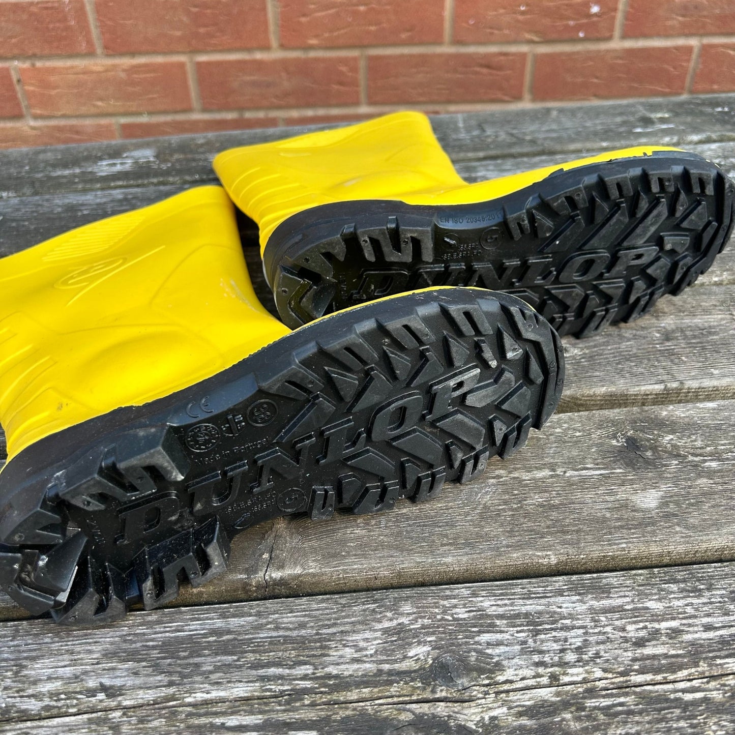Size 5 Dunlop Yellow Wellies - Cleaning Products UK