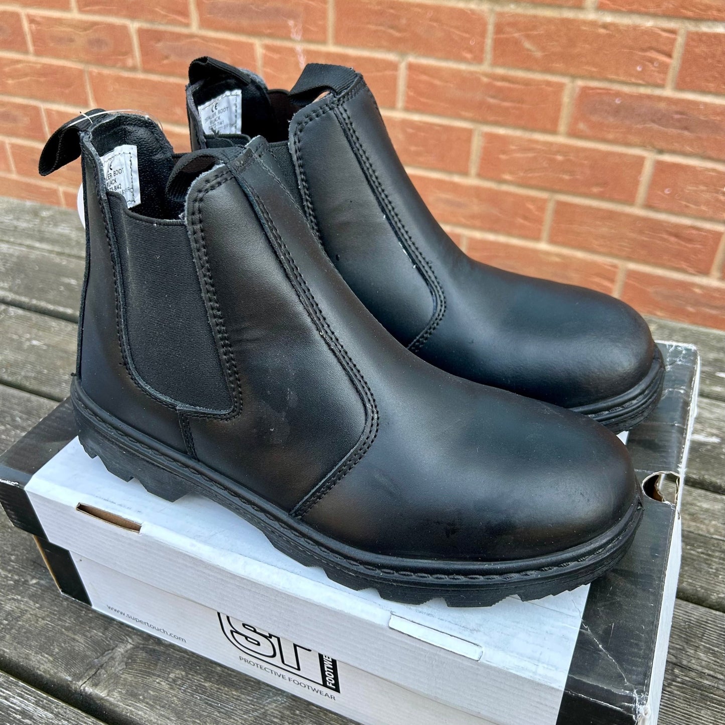 Size 7 Dealer Boots Supertouch - Cleaning Products UK