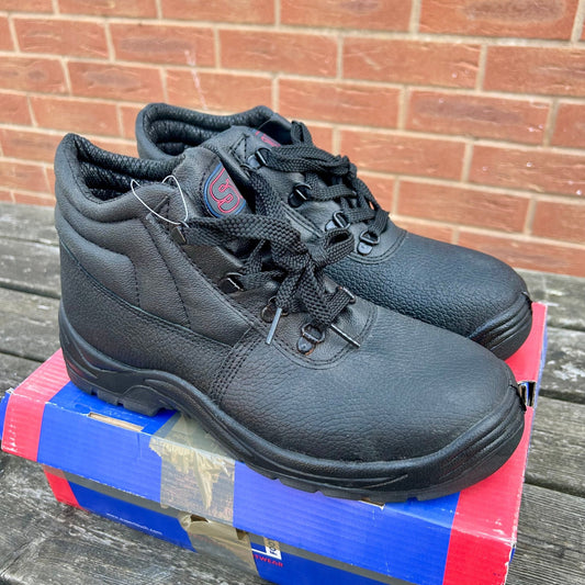 Size 8 Chukka Safety Boots - Cleaning Products UK