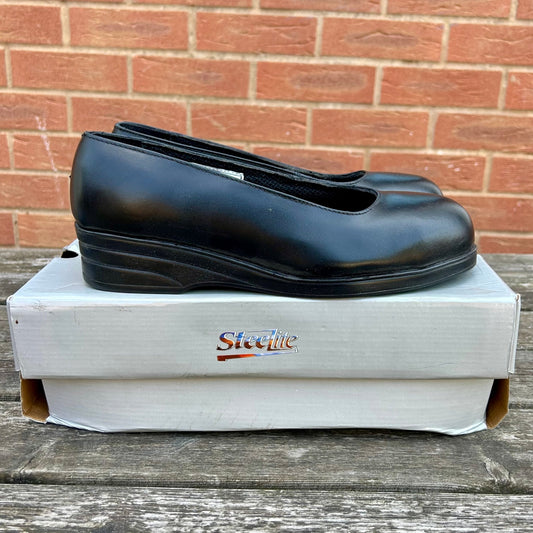 Size 8 Steelite Ladies safety shoes - Cleaning Products UK