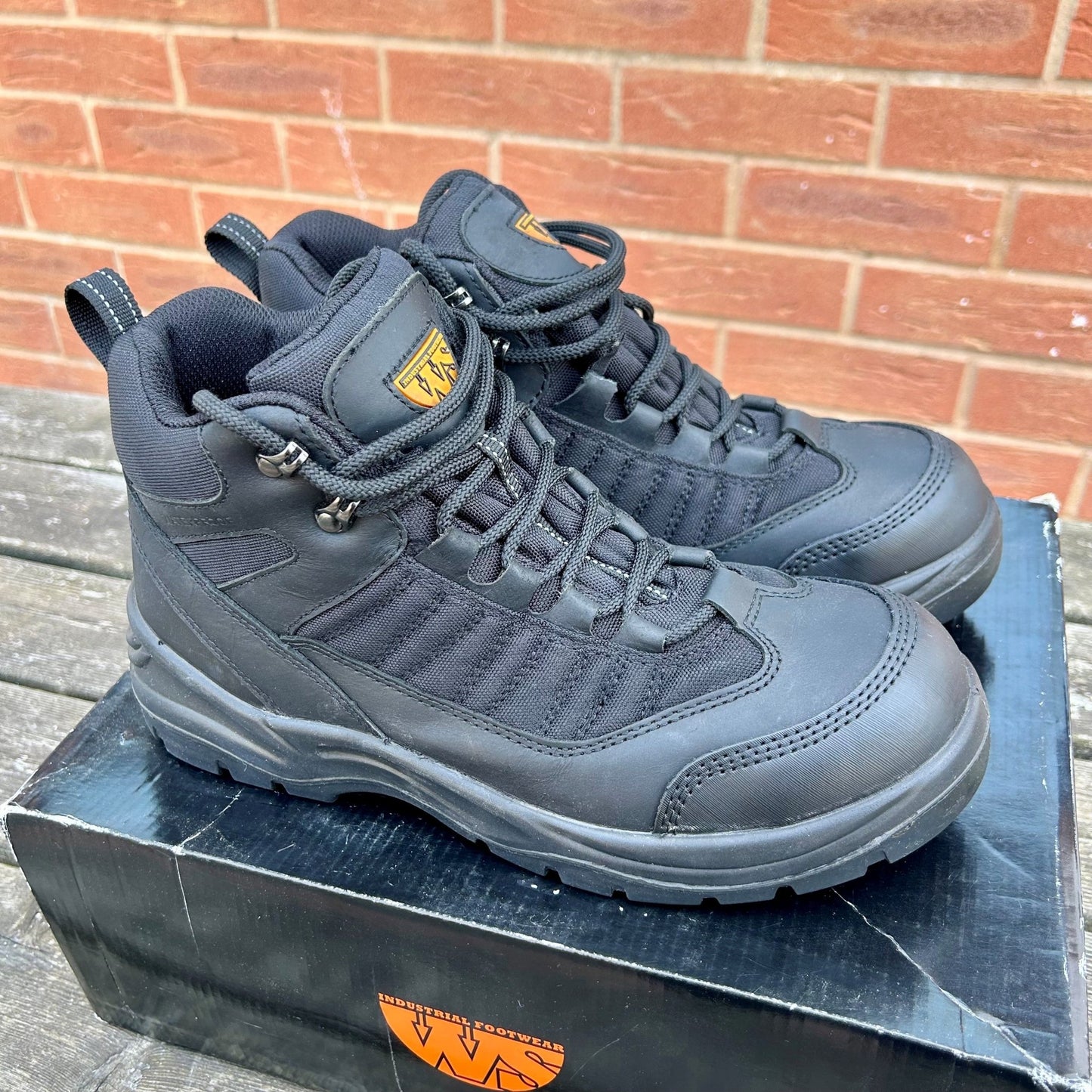 Size 9 Industrial Footwear Black Safety Boots - Cleaning Products UK