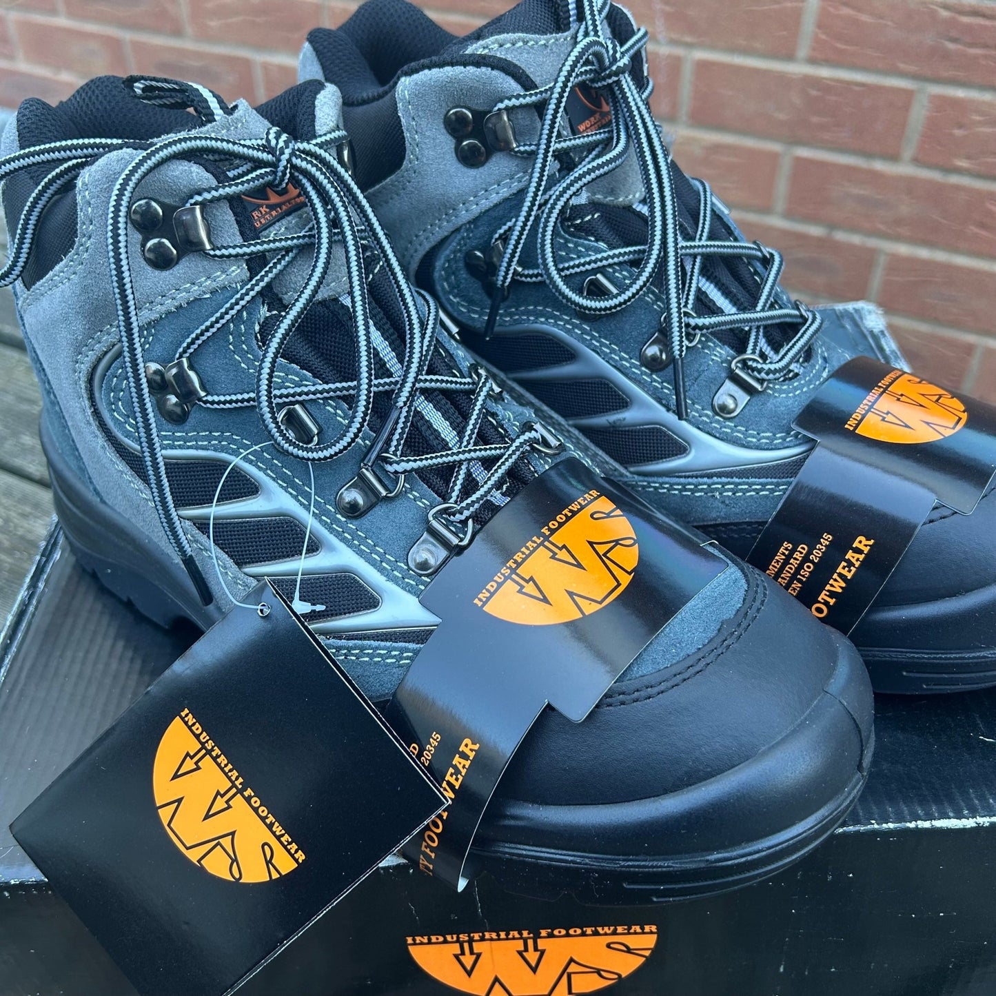 Size 9 - Industrial Footwear Safety Boots – Black/Grey - Cleaning Products UK