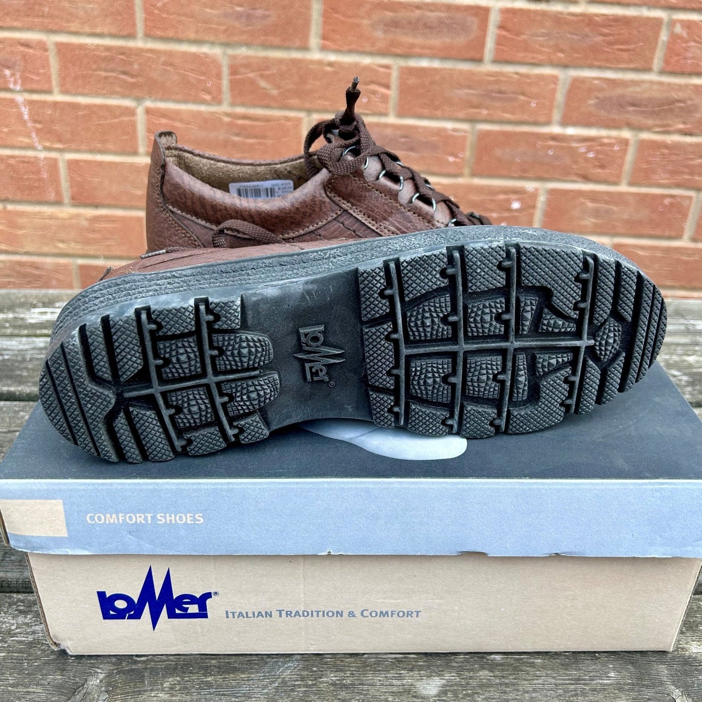 Size 9 Lomer Comfort Shoes - Cleaning Products UK