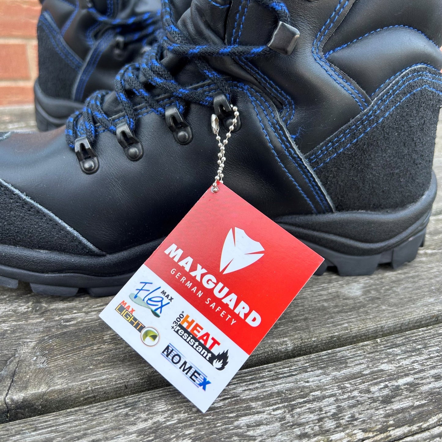 Size 9 Maxgaurd Safety Boots - Cleaning Products UK