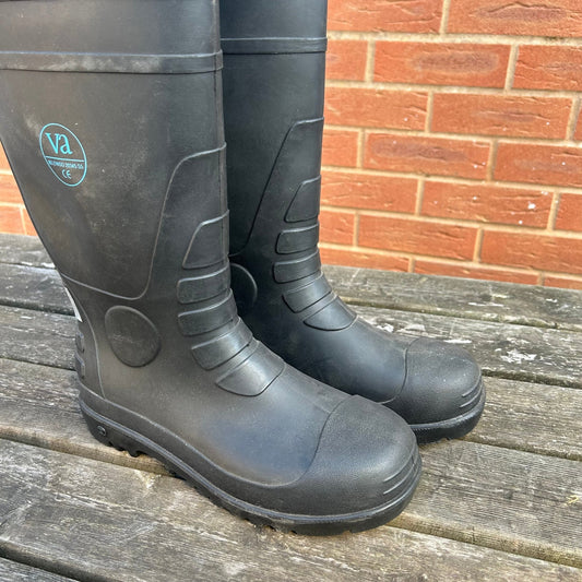 Size 9 VA Wellies - Cleaning Products UK