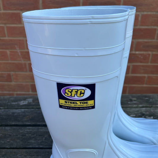 Size 9 White Wellies - Cleaning Products UK
