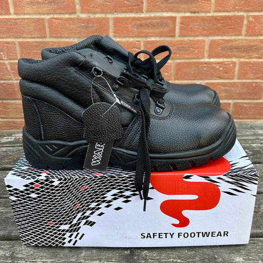 Size 9warrior safety boots - Cleaning Products UK