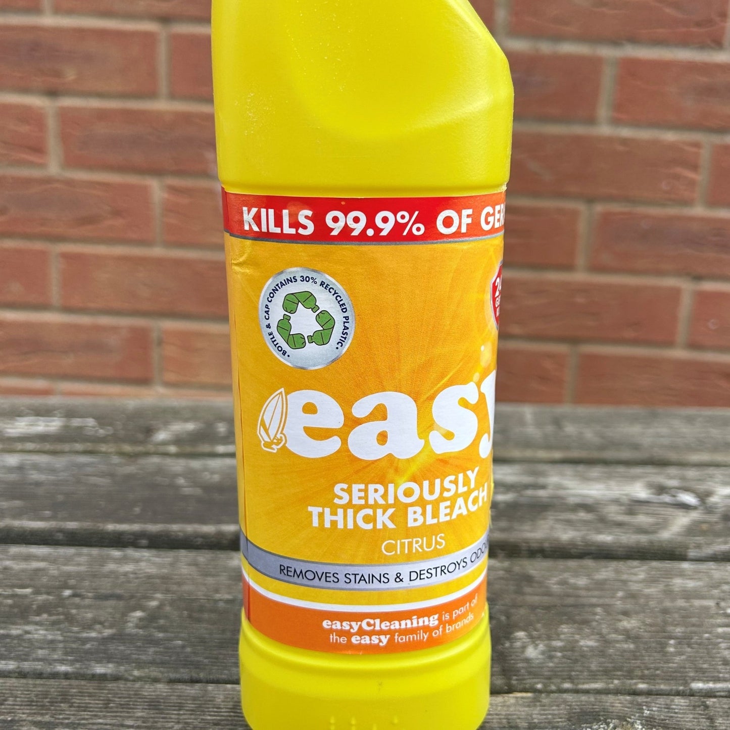Thick Bleach 750ml - Cleaning Products UK