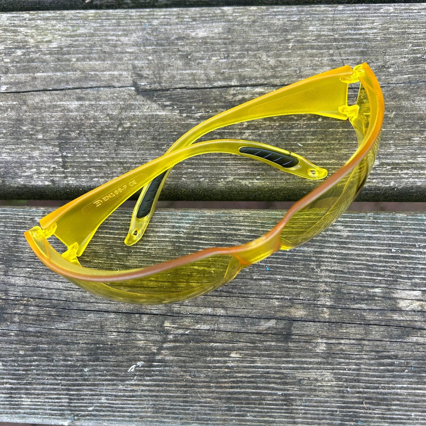 Yellow Safety Glasses | High - Visibility Eye Protection for Work & DIY - Cleaning Products UK