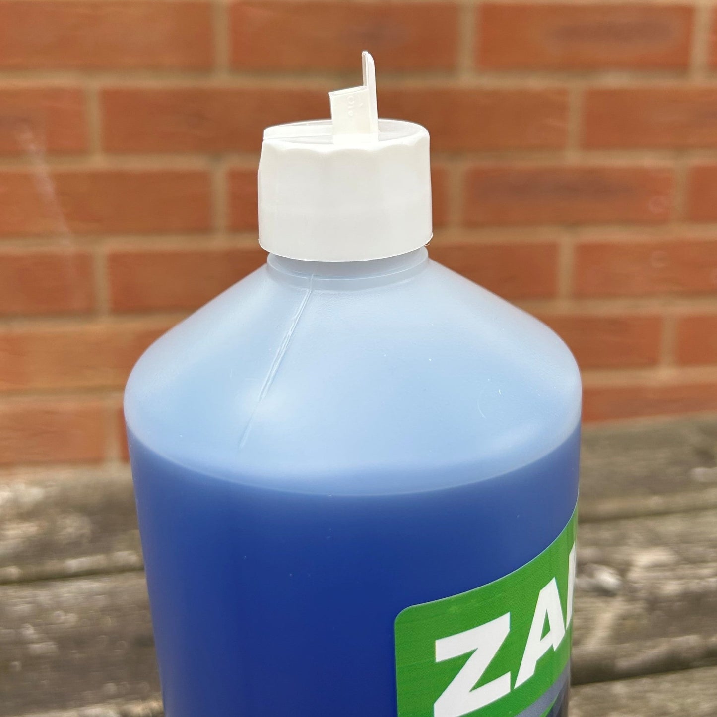Zakol Toilet Cleaner and Descaler 1ltr - Cleaning Products UK