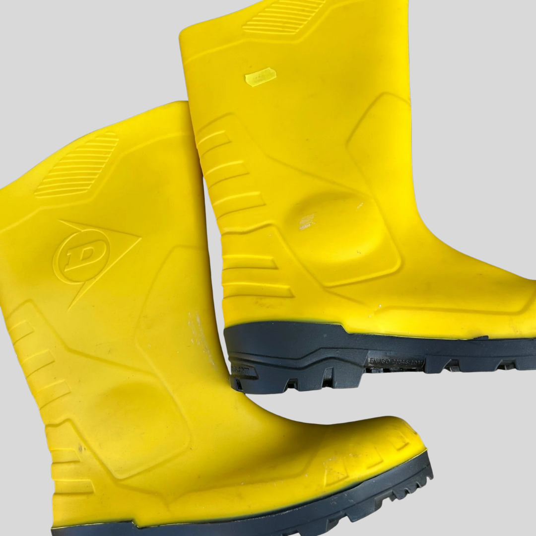 Size 5 Dunlop Yellow Wellies