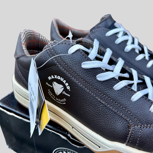 Size 11 Maxguard safety Trainer