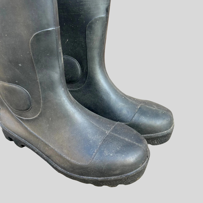 Size 9 Grizzla Black Wellies