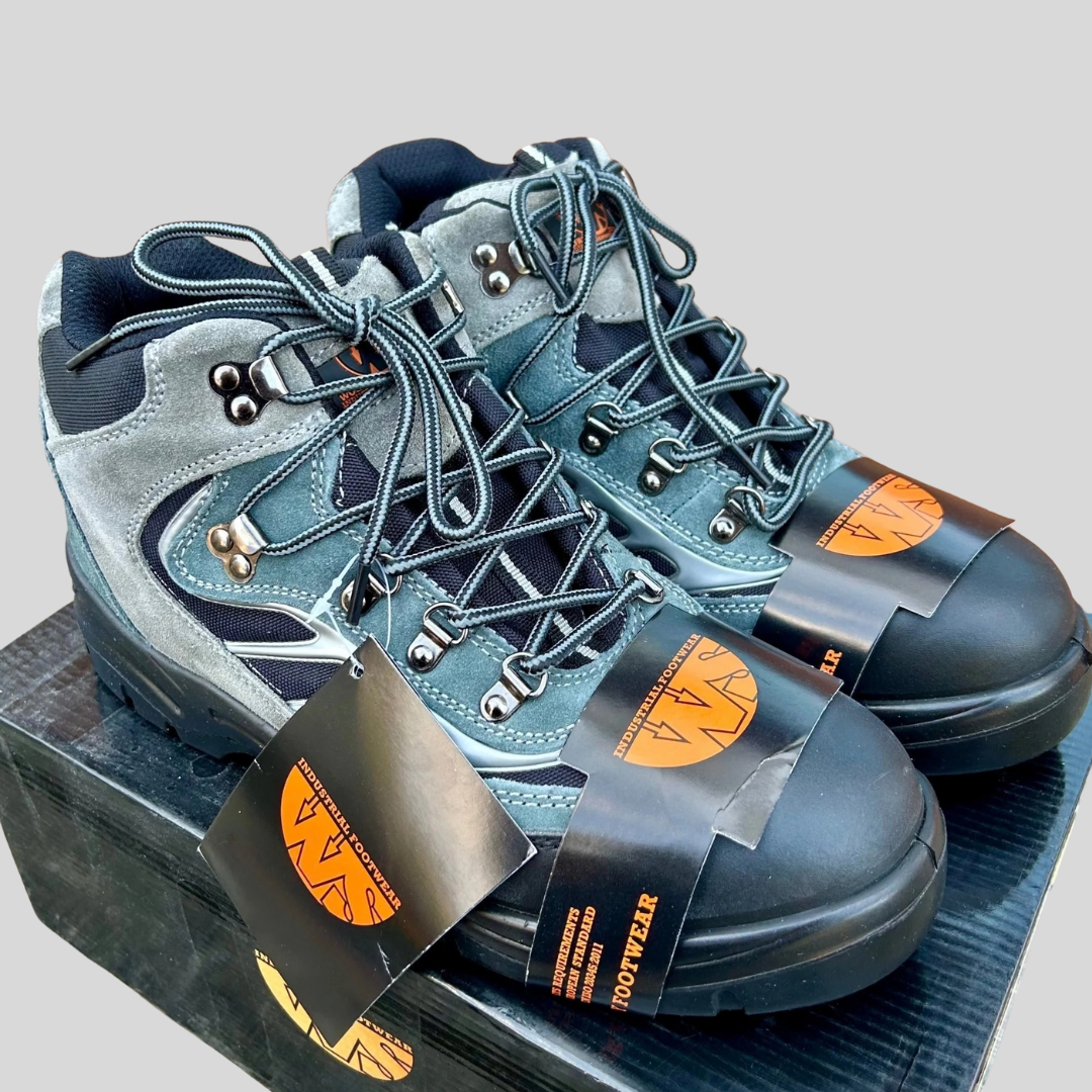 Size 10 SM Safety Boots