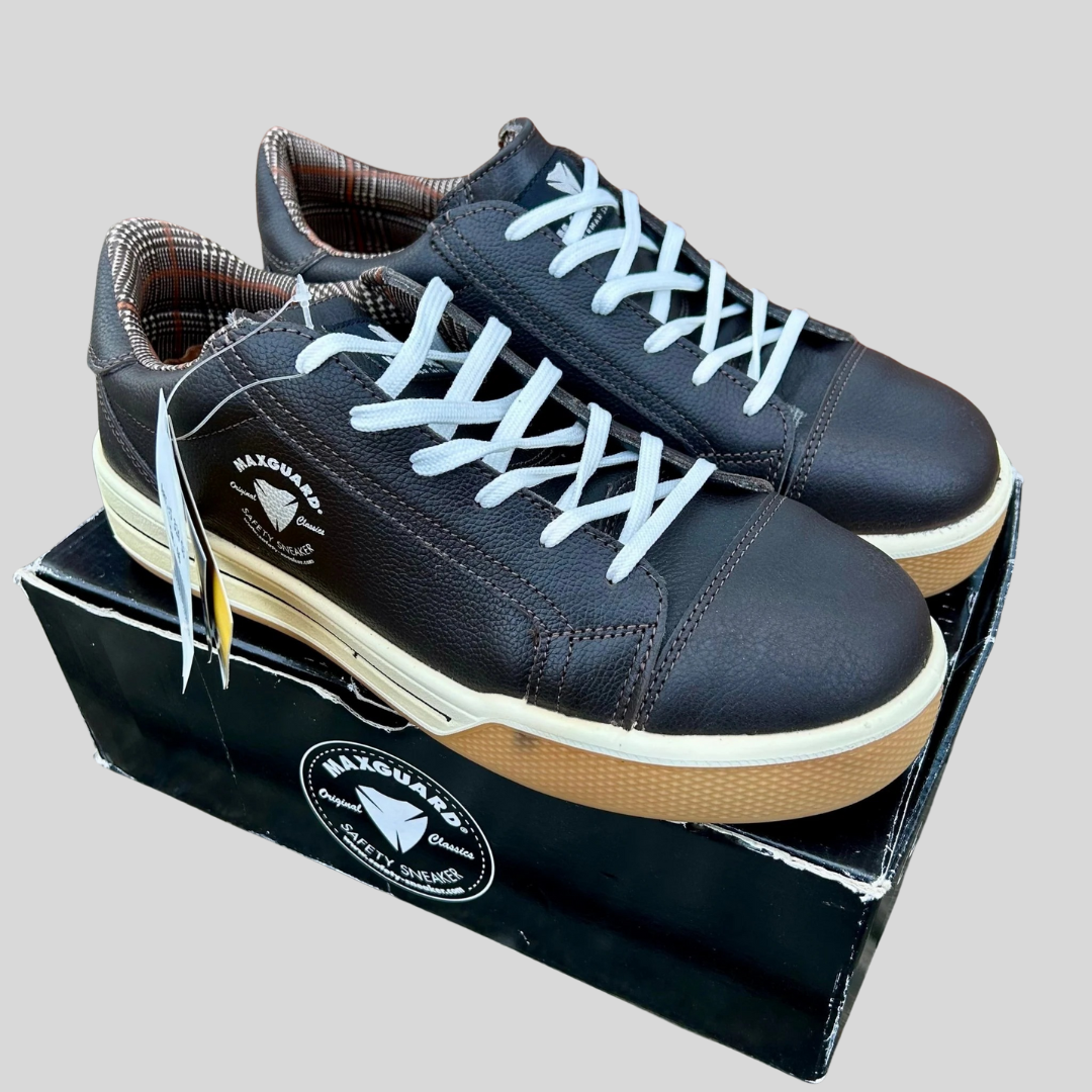 Size 11 Maxguard safety Trainer