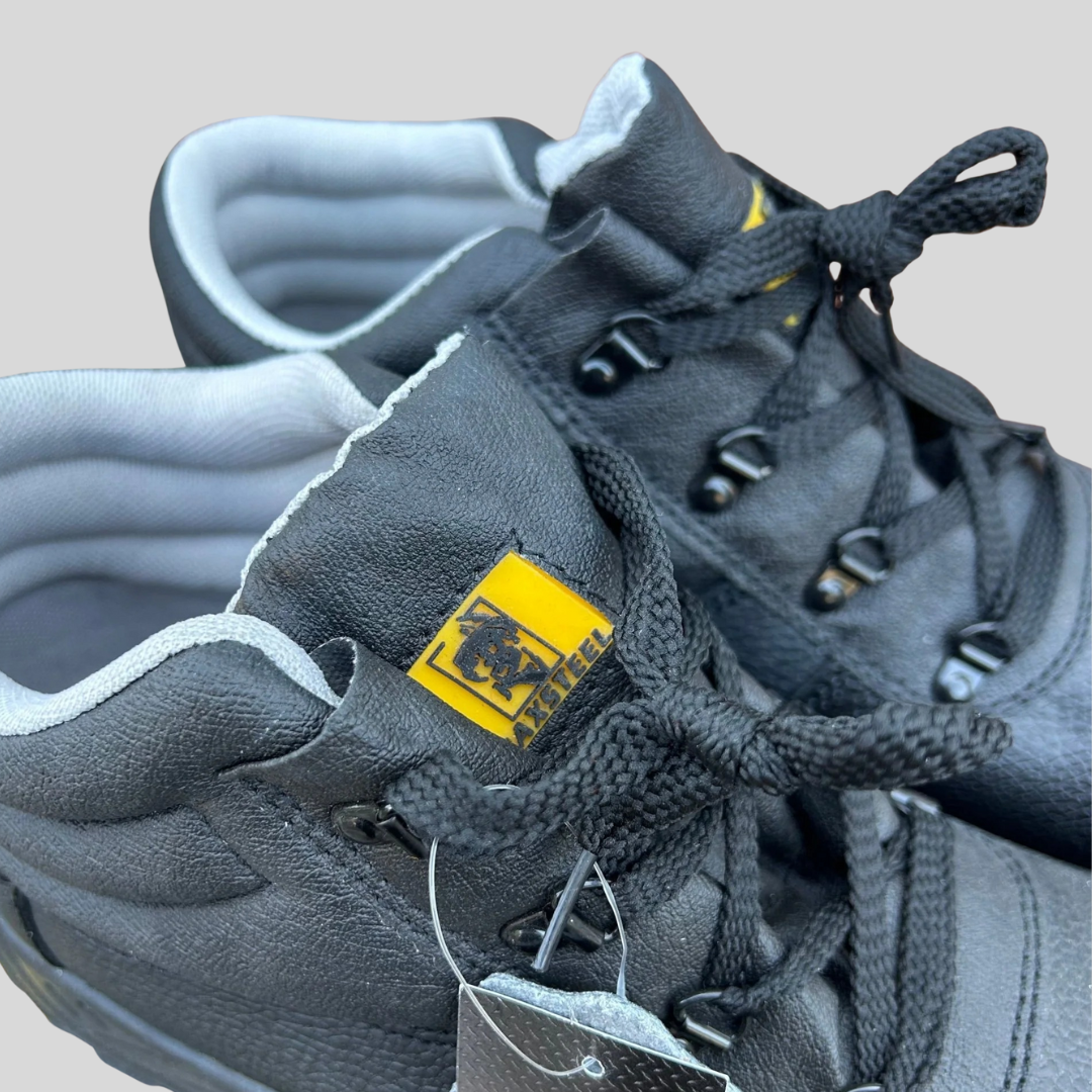 Size 12 Maxsteel Chukka Boots