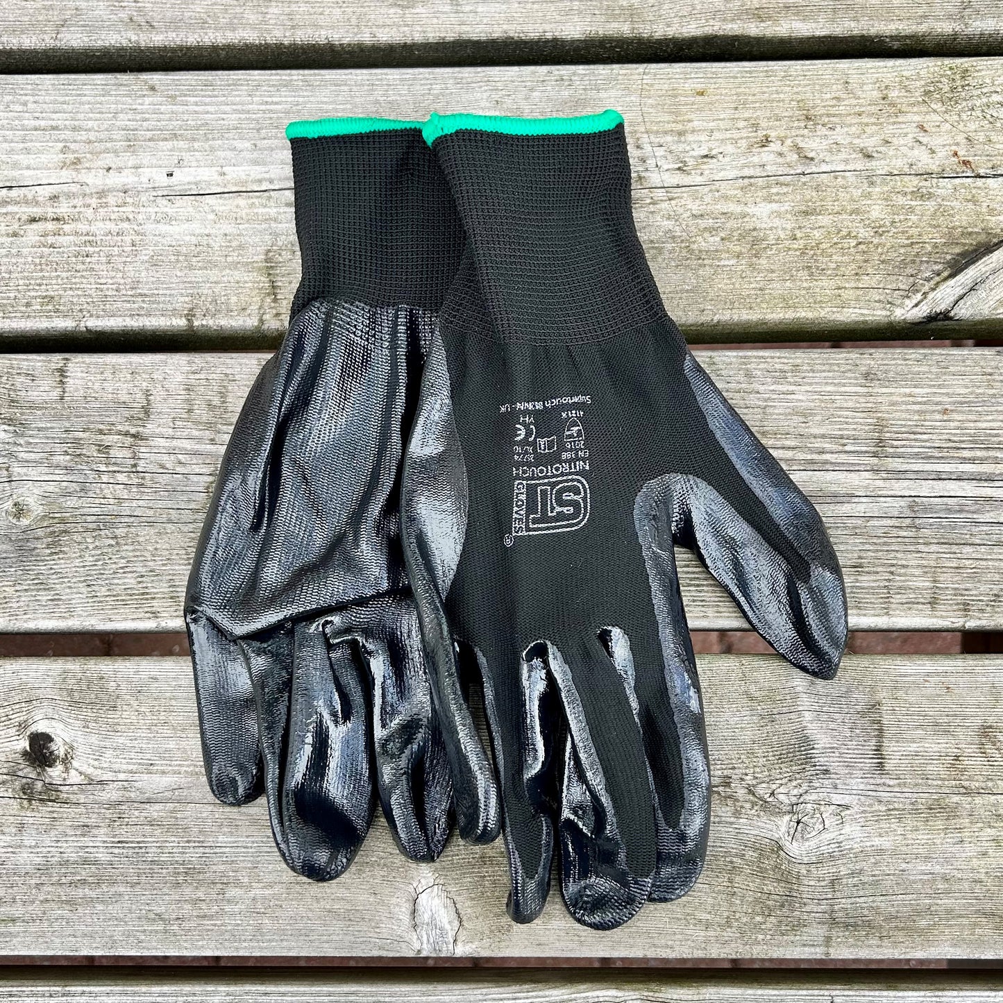XLARGE Nitrotouch Black Nylon/Nitrile Gloves - PAIR