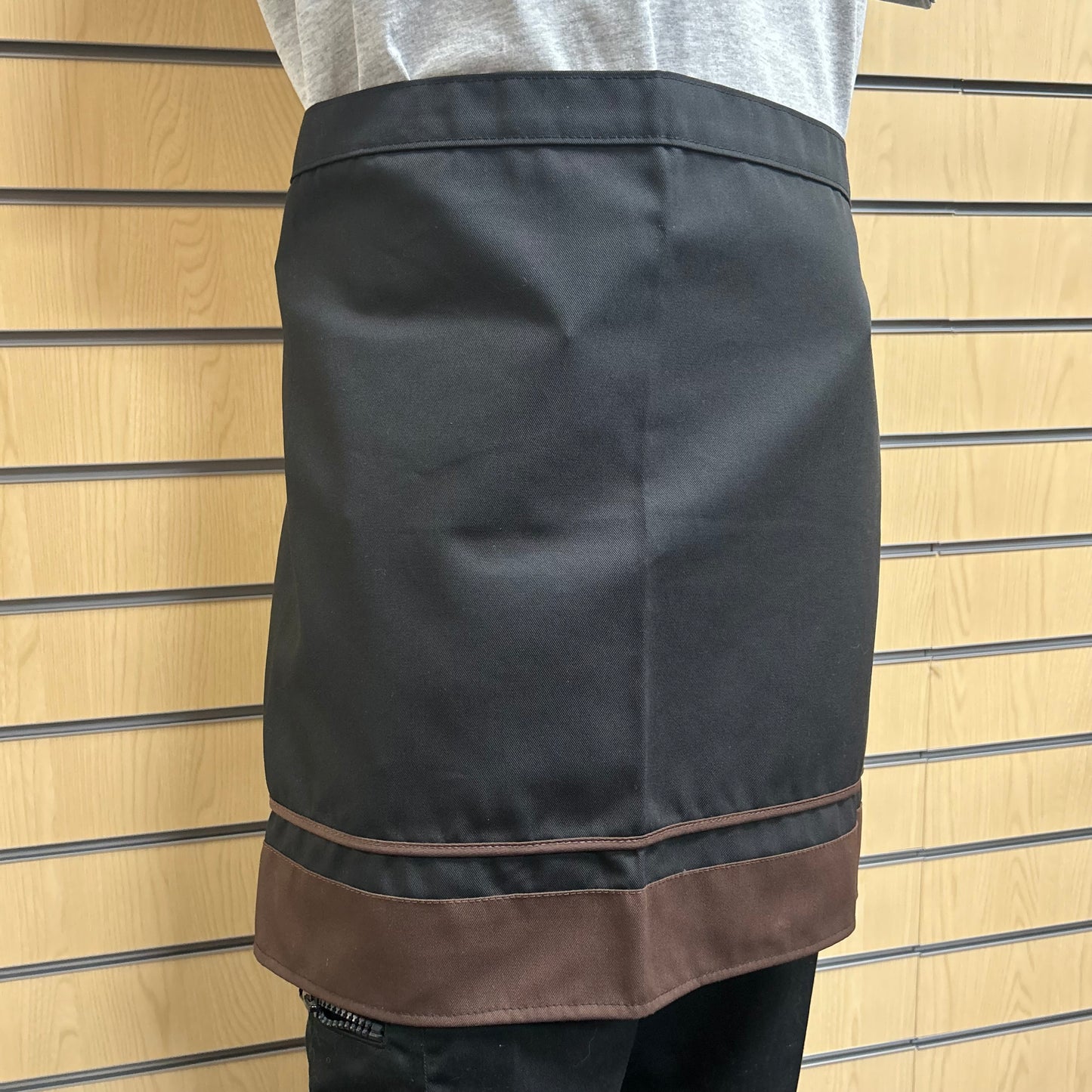 Black Bib Apron with Pocket – 16"x29", No Label (Poly-Cotton Blend)
