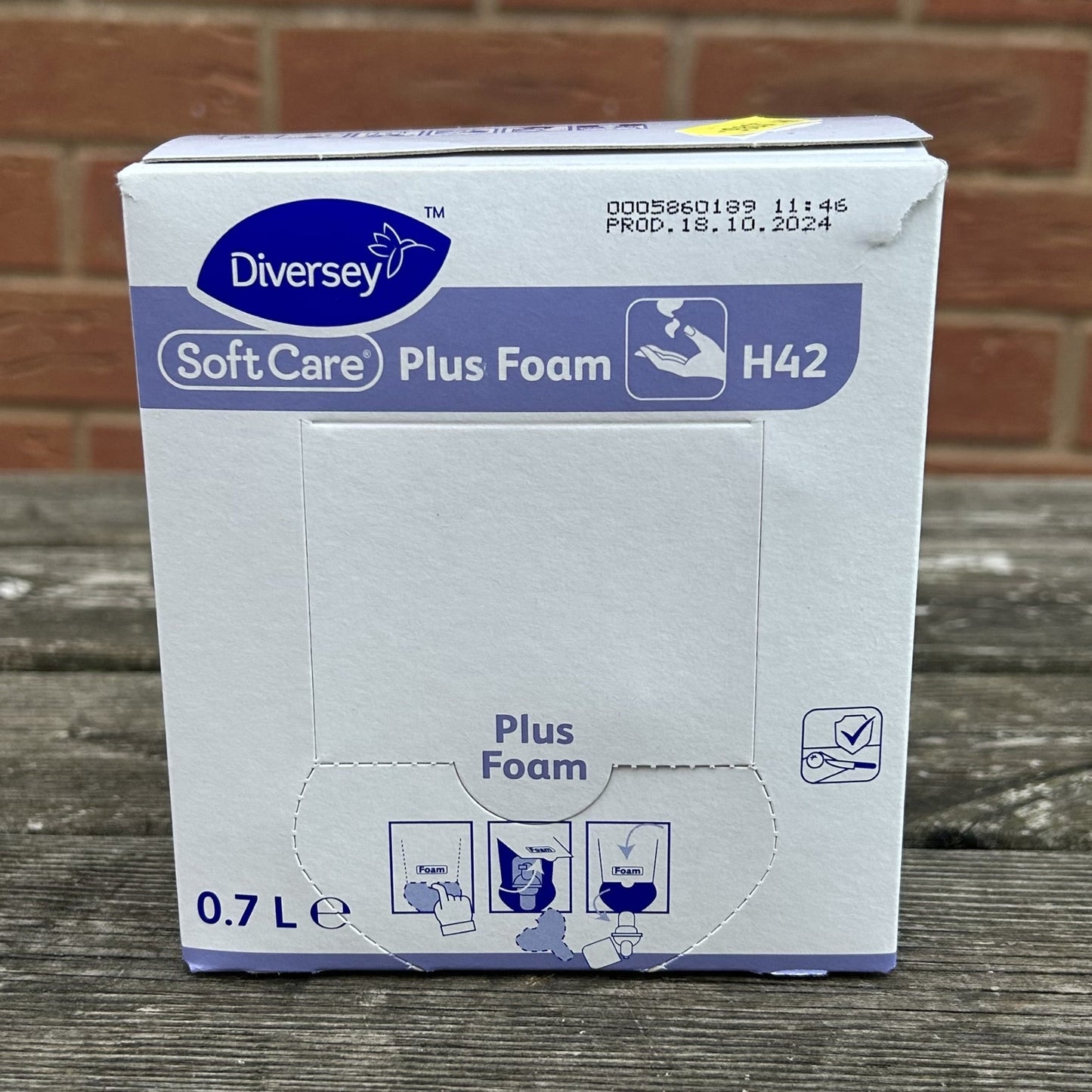 Diversey Soft Care Plus Foam Soap H42 - Case of 6 (0.7L Each) - 100985879 - Cleaning Products UK