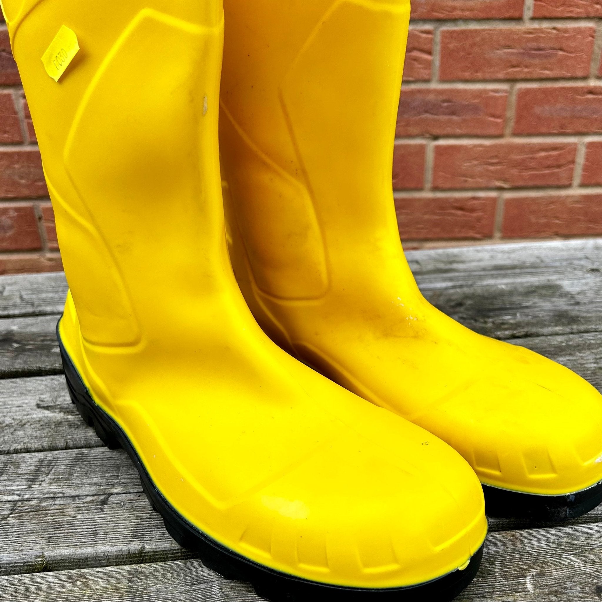 Dunlop yellow wellies deals