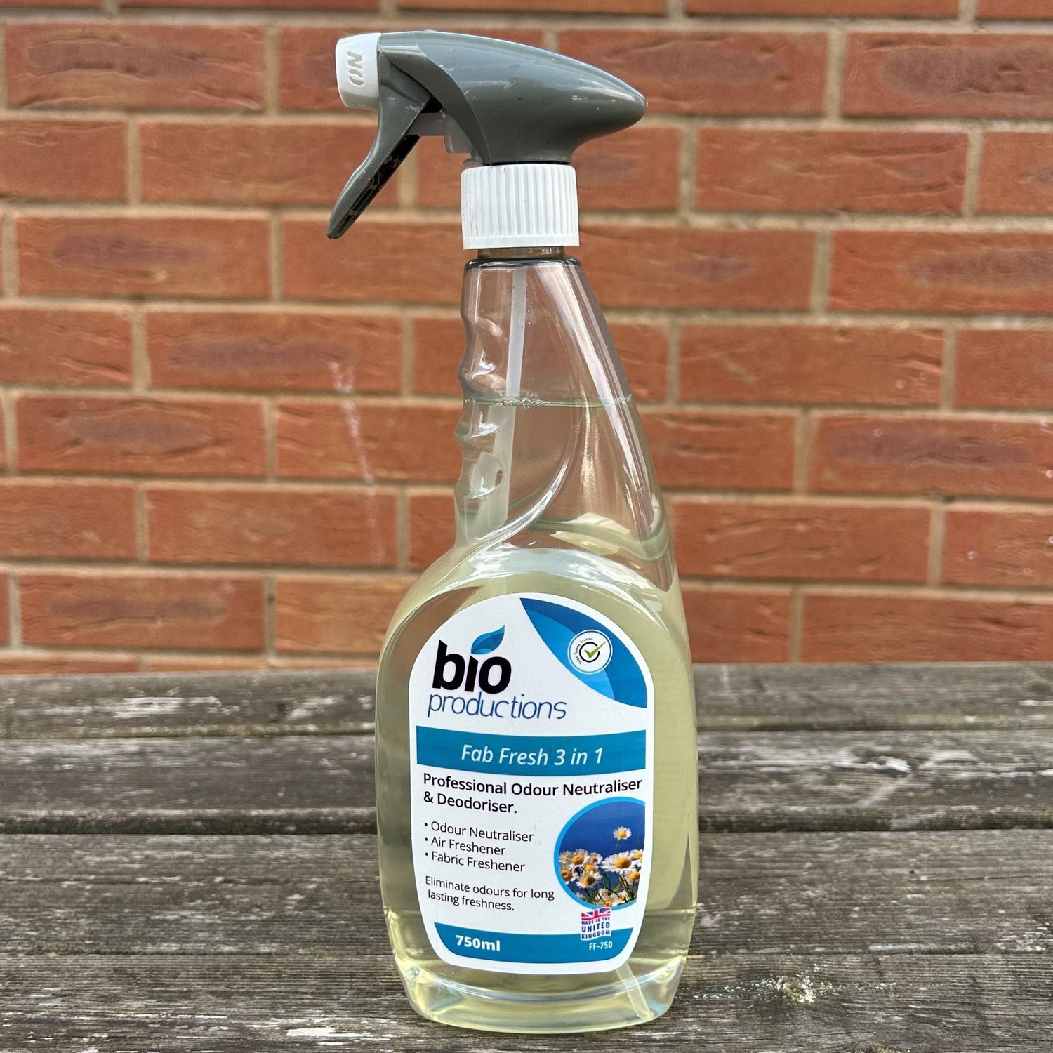Fabric Fresh 750ml - Cleaning Products UK