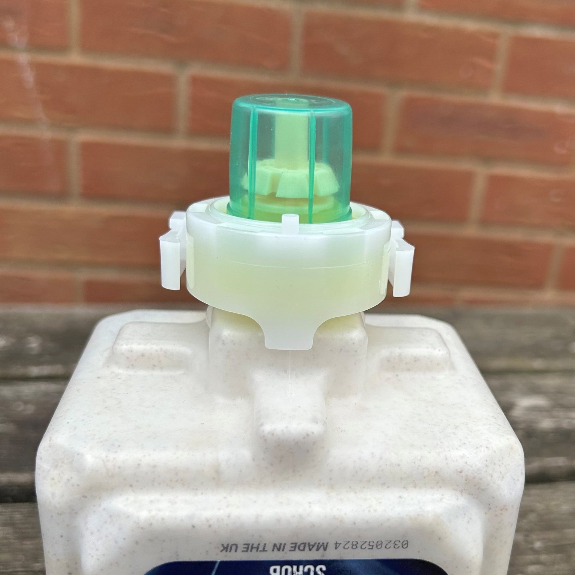 Move It All Heavy Duty Hand Scrub (The New Rinax) - Cleaning Products UK