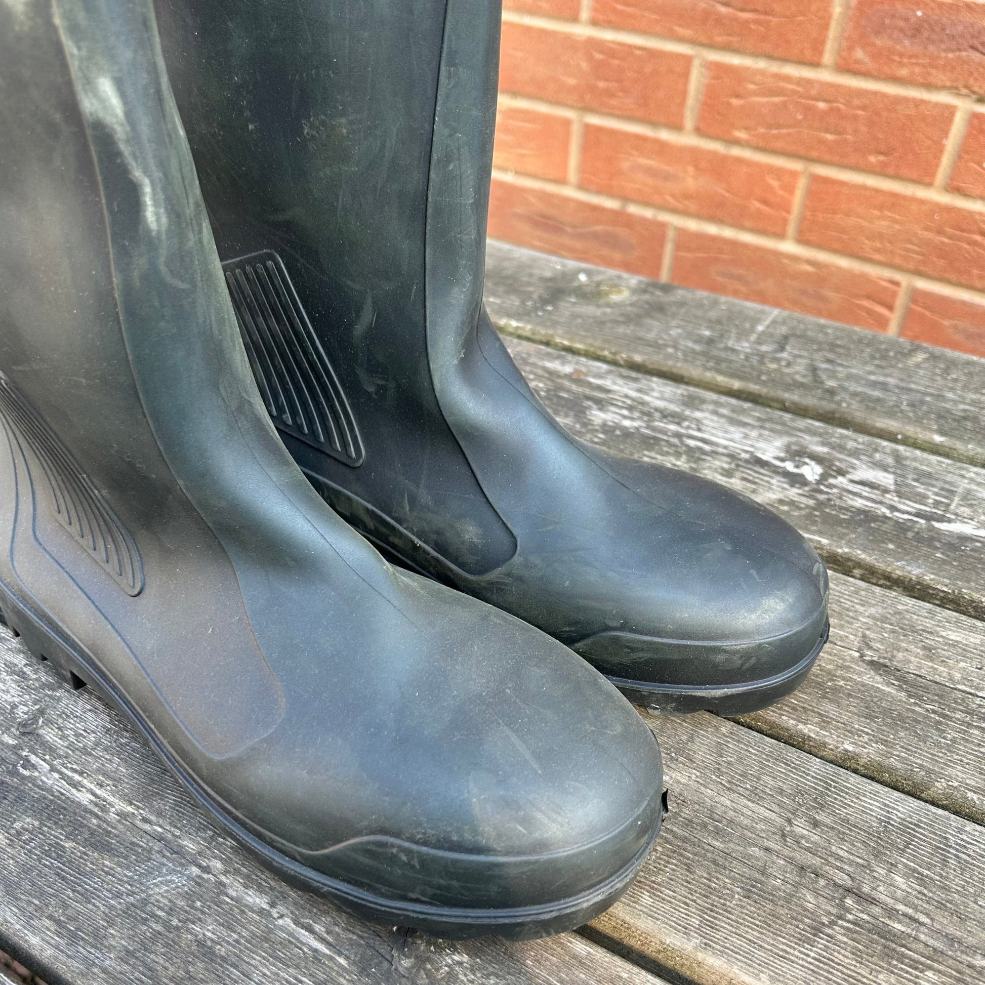 Size 10 Toughgrit Wellies - Cleaning Products UK
