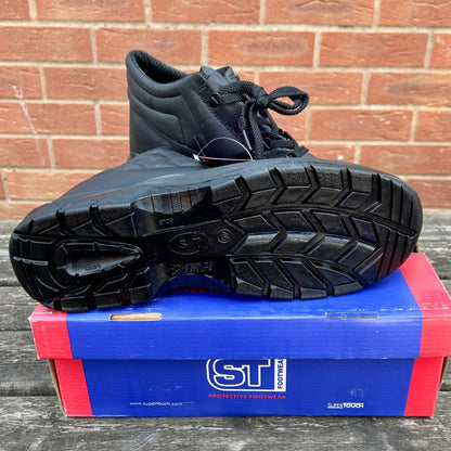 Size 11 Chukka Safety Boots - Cleaning Products UK