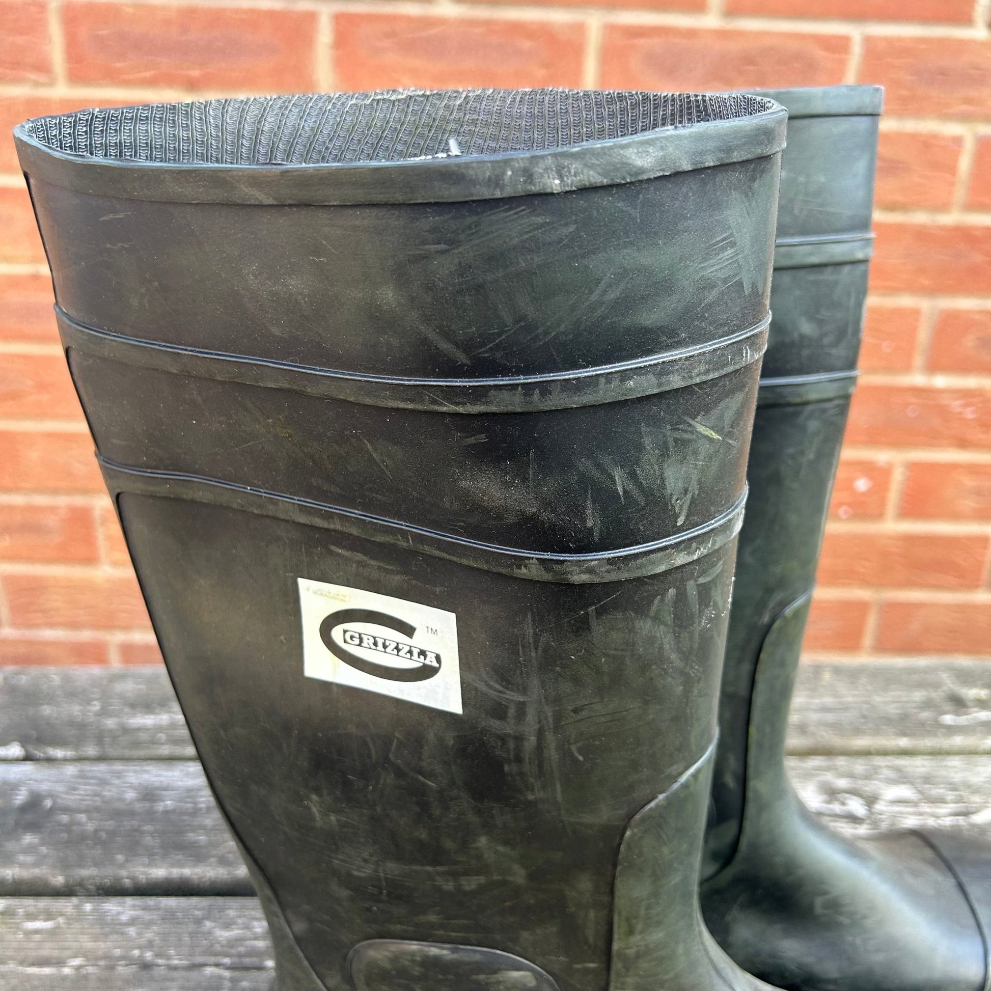 Size 8 Grizzla Wellies - Cleaning Products UK