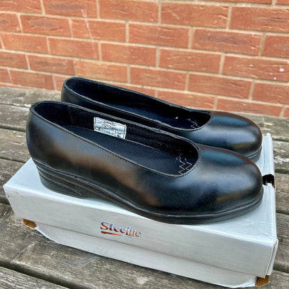 Size 8 Steelite Ladies safety shoes - Cleaning Products UK