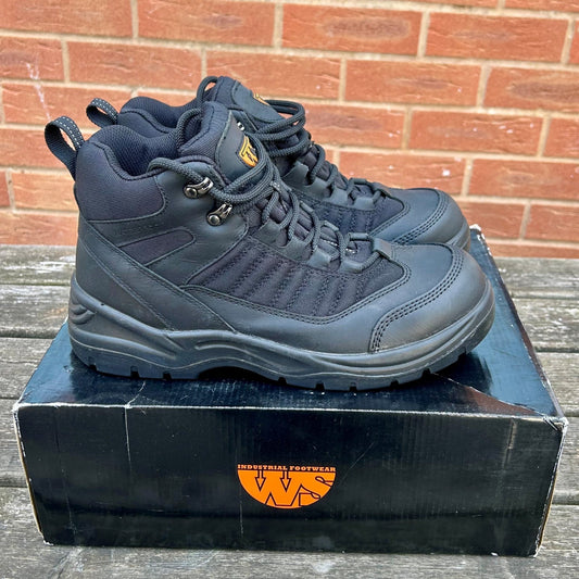 Size 9 Industrial Footwear Black Safety Boots - Cleaning Products UK
