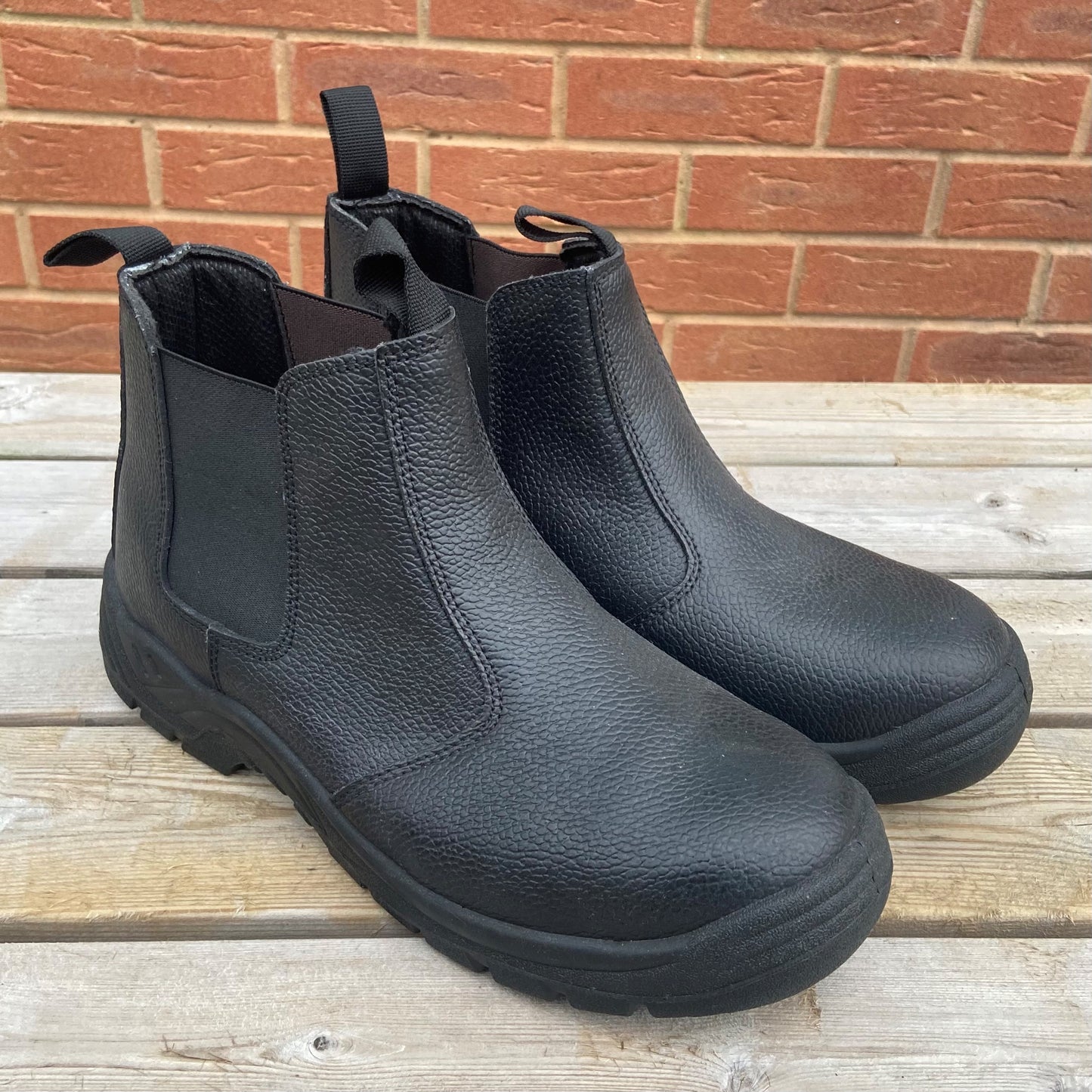 Size 7 to 11 Dealer Boots