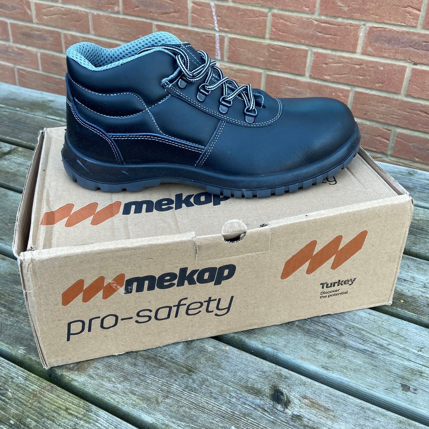 Size 8 Mekop Pro Safety Boots